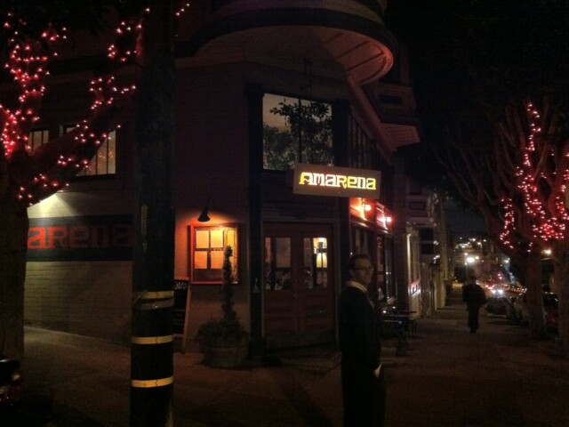 Cozy n’hood Italian place j and I had dinner