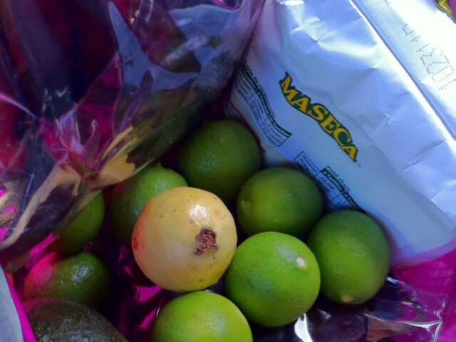 Guavas, key limes, avos, and chiles. What are YOU eatin for dinner?