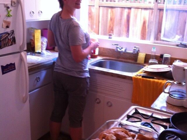 Kikki’s makin pizza. We made tina’s pepper breads too, in the foreground.