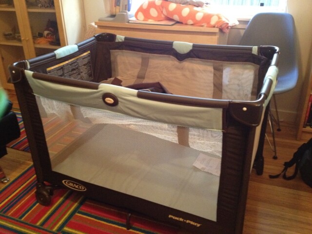 New travel crib for Packy